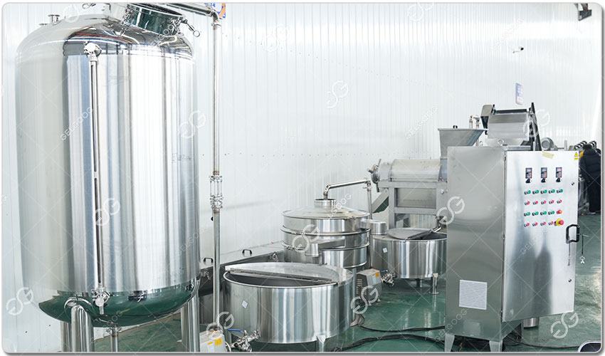 Usine De Fabrication De Jus D'Ananas.jpg Usine De Fabrication De Jus D'Ananas.jpg